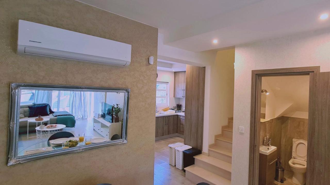 Stay Downtown Retreat ลิมาซอล ภายนอก รูปภาพ